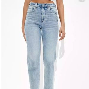 American Eagle Stretch Mom Straight Jeans